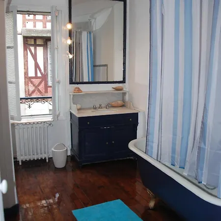 Maison 5 Chambres, Jardinet, Acces