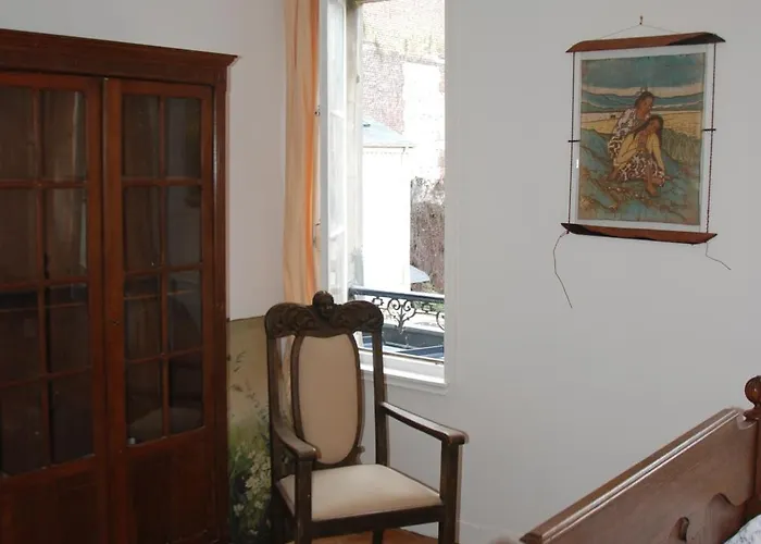 Maison 5 Chambres, Jardinet, Acces