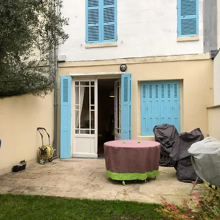 Maison 5 Chambres, Jardinet, Acces