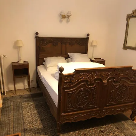 Maison 5 Chambres, Jardinet, Acces *