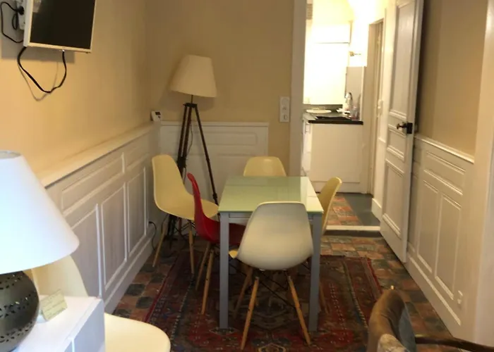 Holiday home Maison 5 Chambres, Jardinet, Acces Trouville-sur-Mer