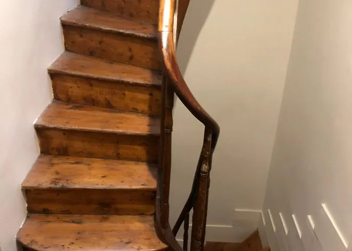 Holiday home Maison 5 Chambres, Jardinet, Acces *